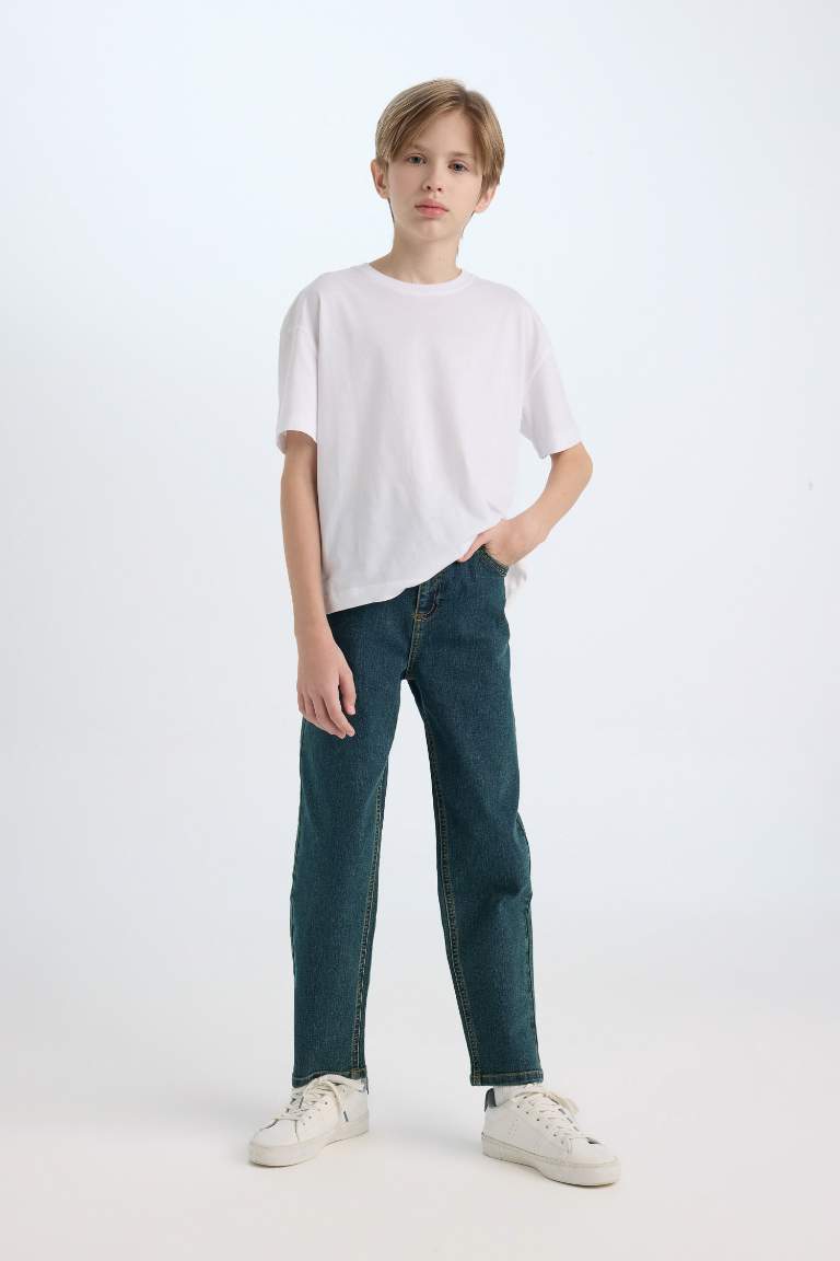 Boy Straight Fit Straight Leg Jeans