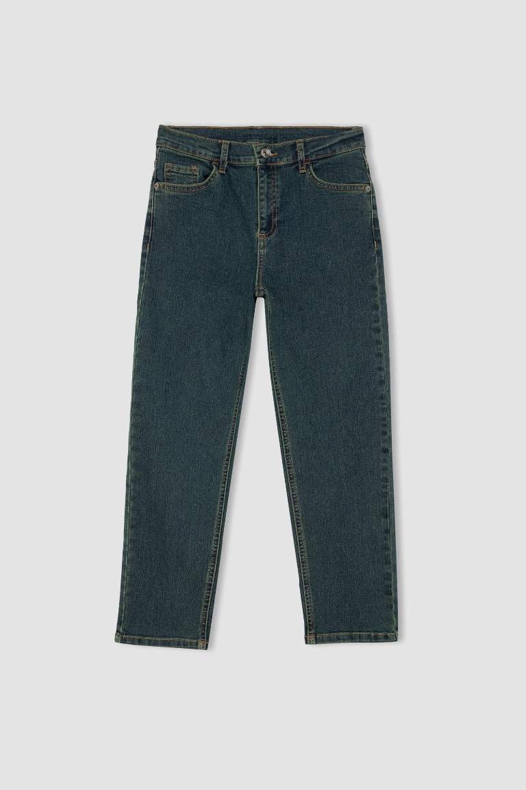 Boy Straight Fit Straight Leg Jeans