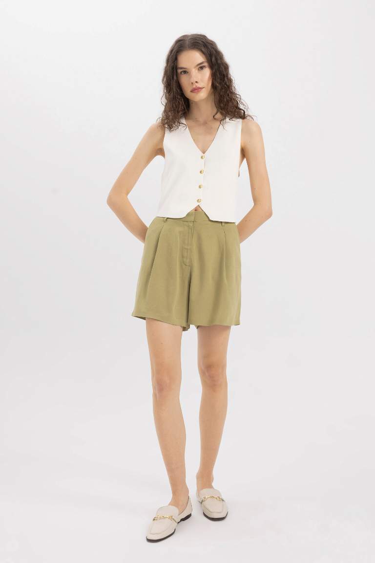 High waist Ankle Length Shorts