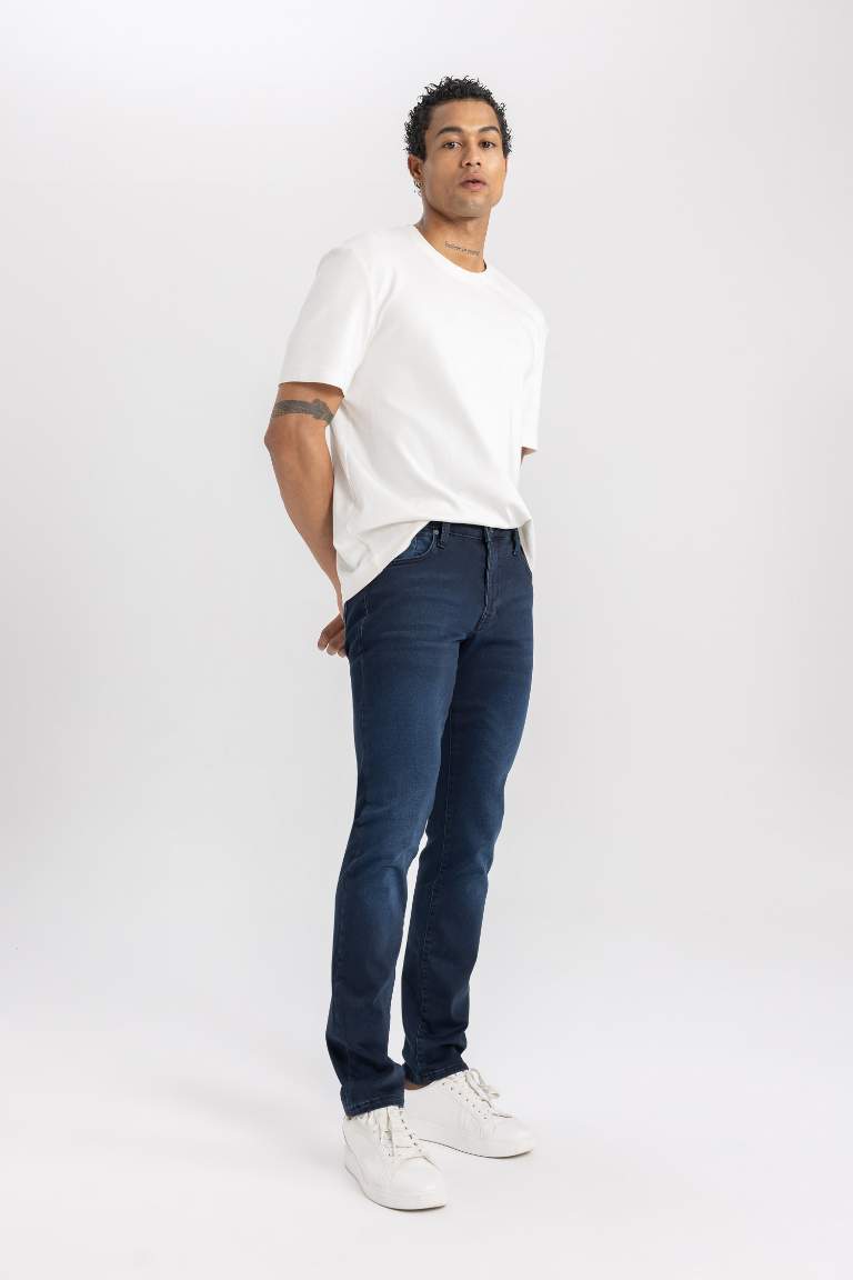 Pedro Slim Fit Normal Waist Narrow Leg Jeans