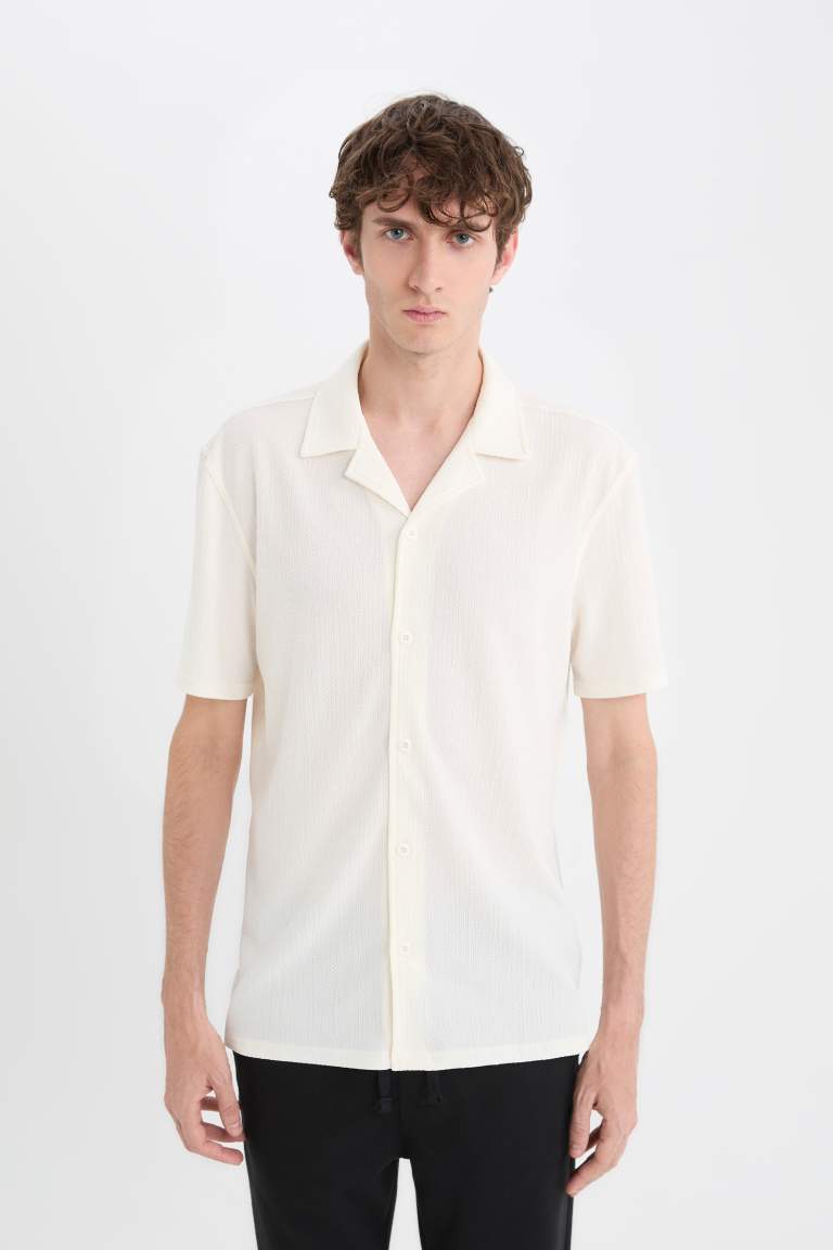 Modern Fit Resort Neck Short Sleeve Shirt