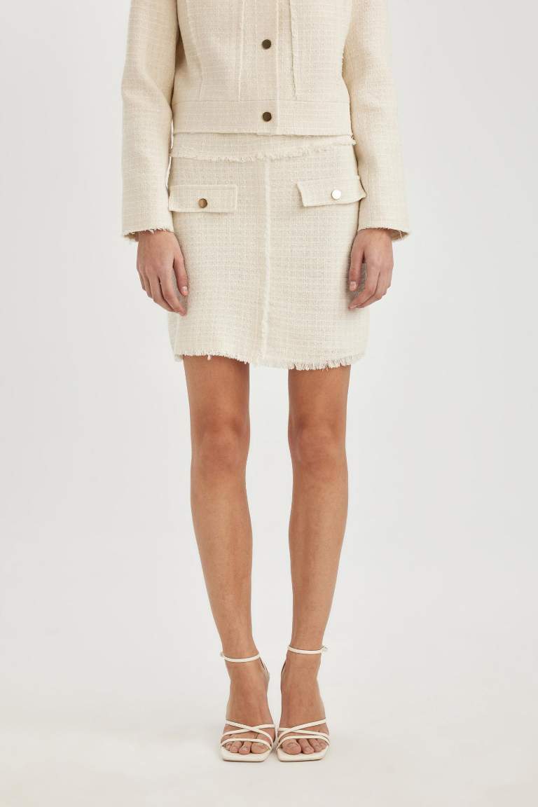 A Cut Lined Normal Waist Mini Skirt