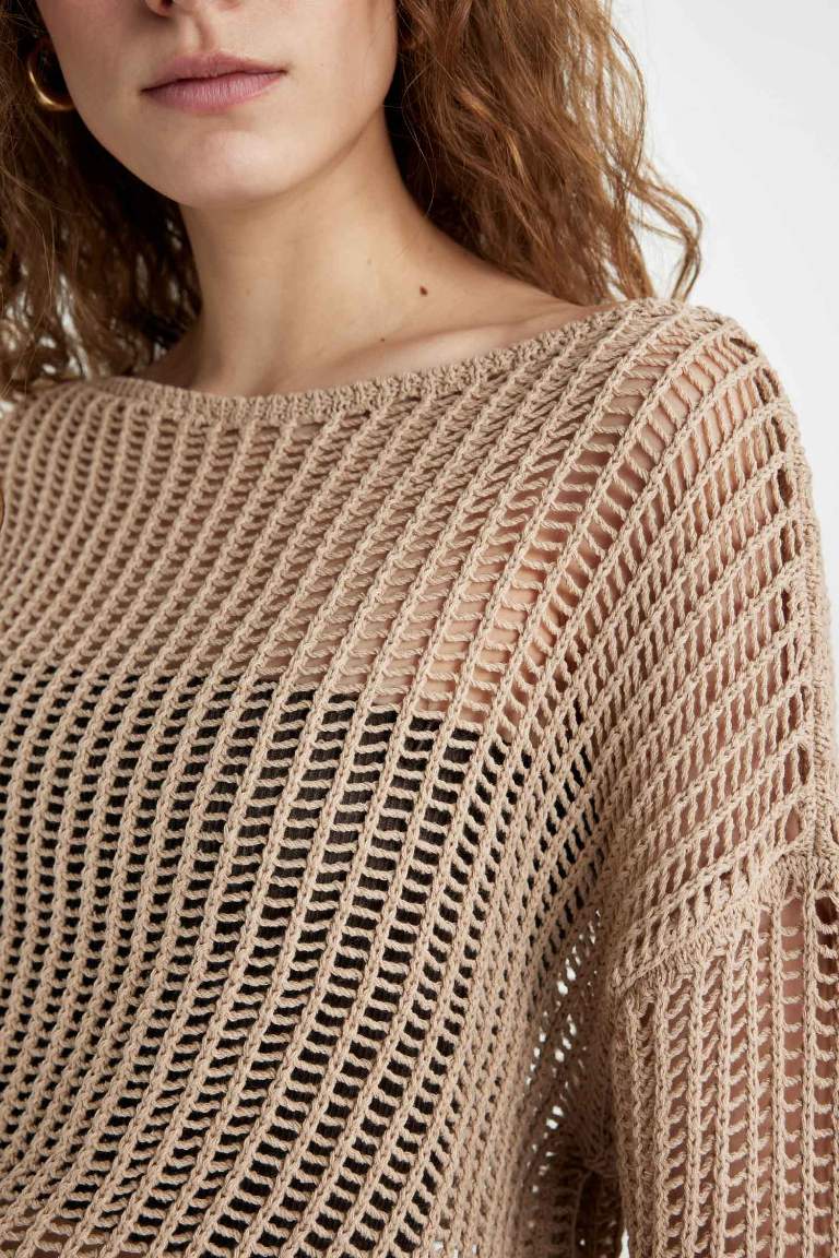 Relax Fit Boat Neck Crochet Pullover