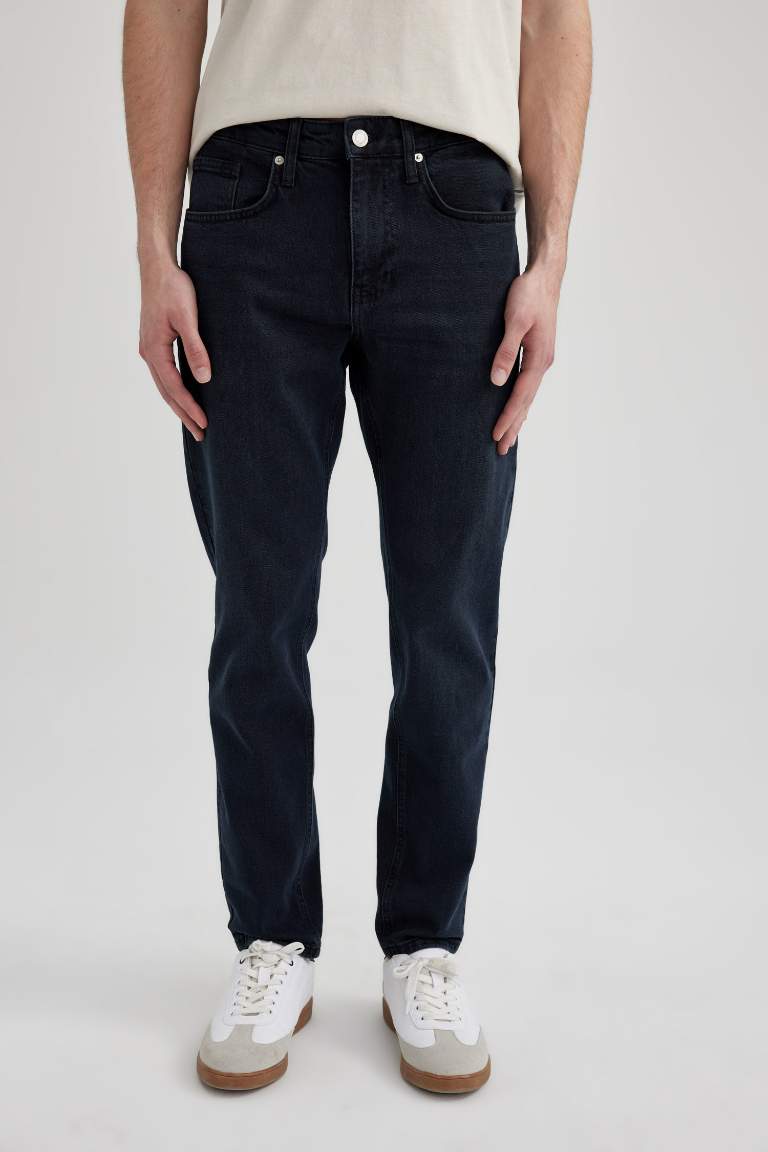 Pantalon Jean Slim  à Taille Normale et Jambe ajustées