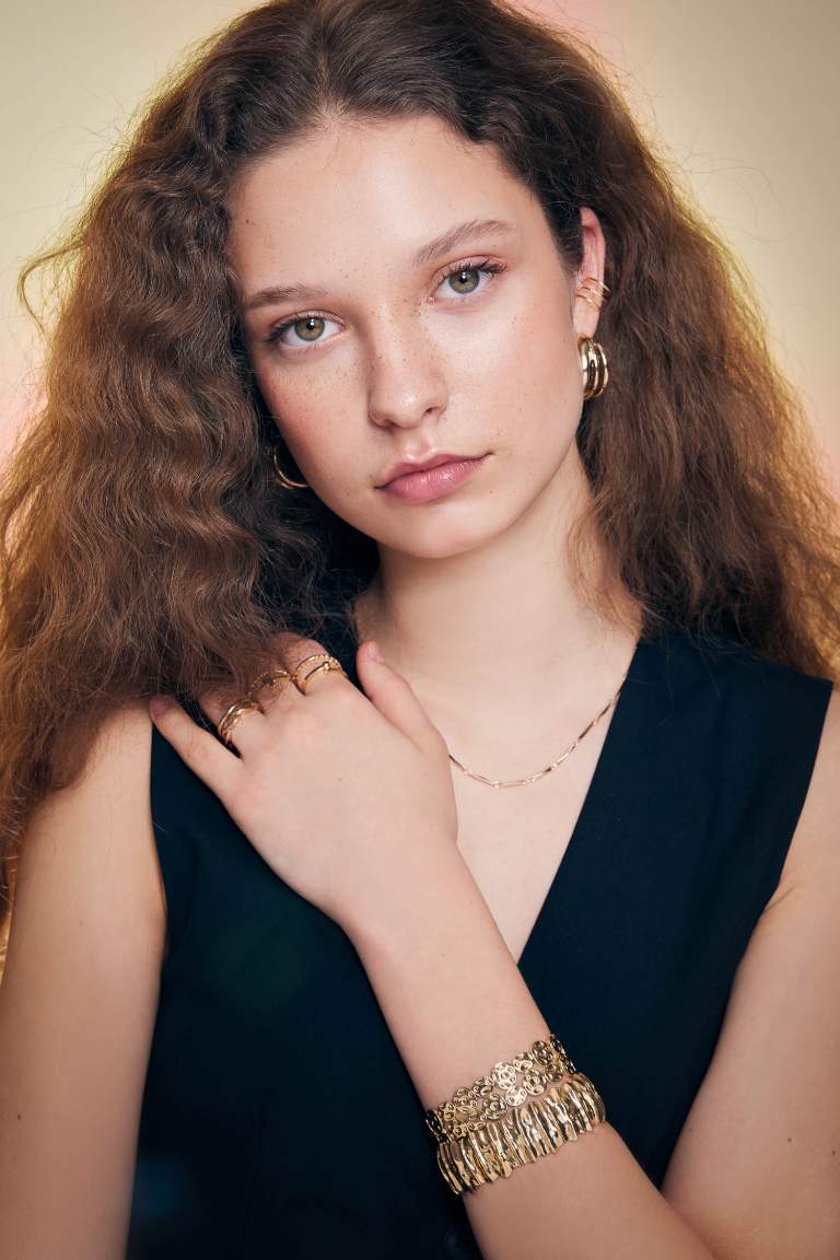 Woman Gold Bracelet