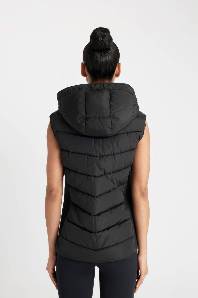 DeFactoFit Waterproof Slim Fit Sports Puffer Vest