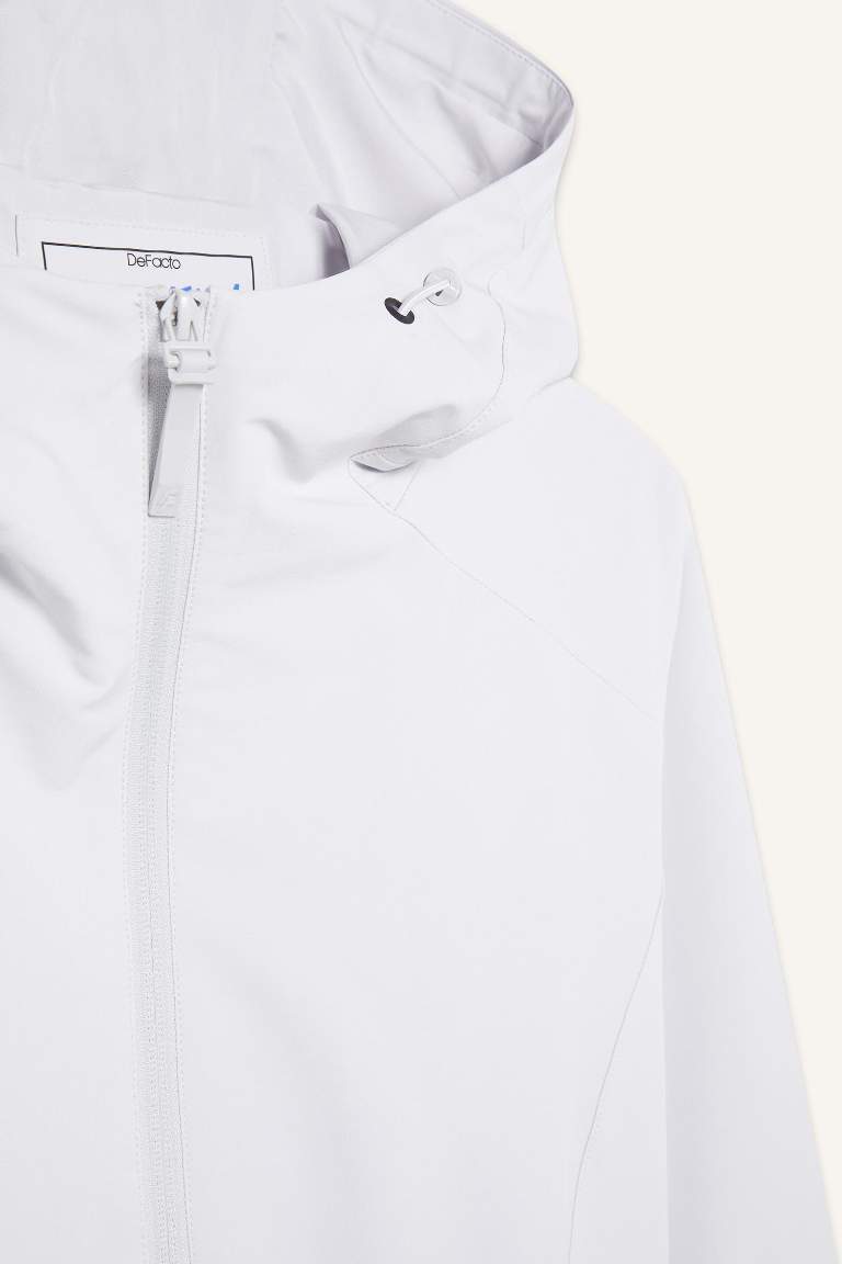 DeFactoFit Su İtici Regular Fit Kapüşonlu Fermuarlı İpek Kumaş Yağmurluk