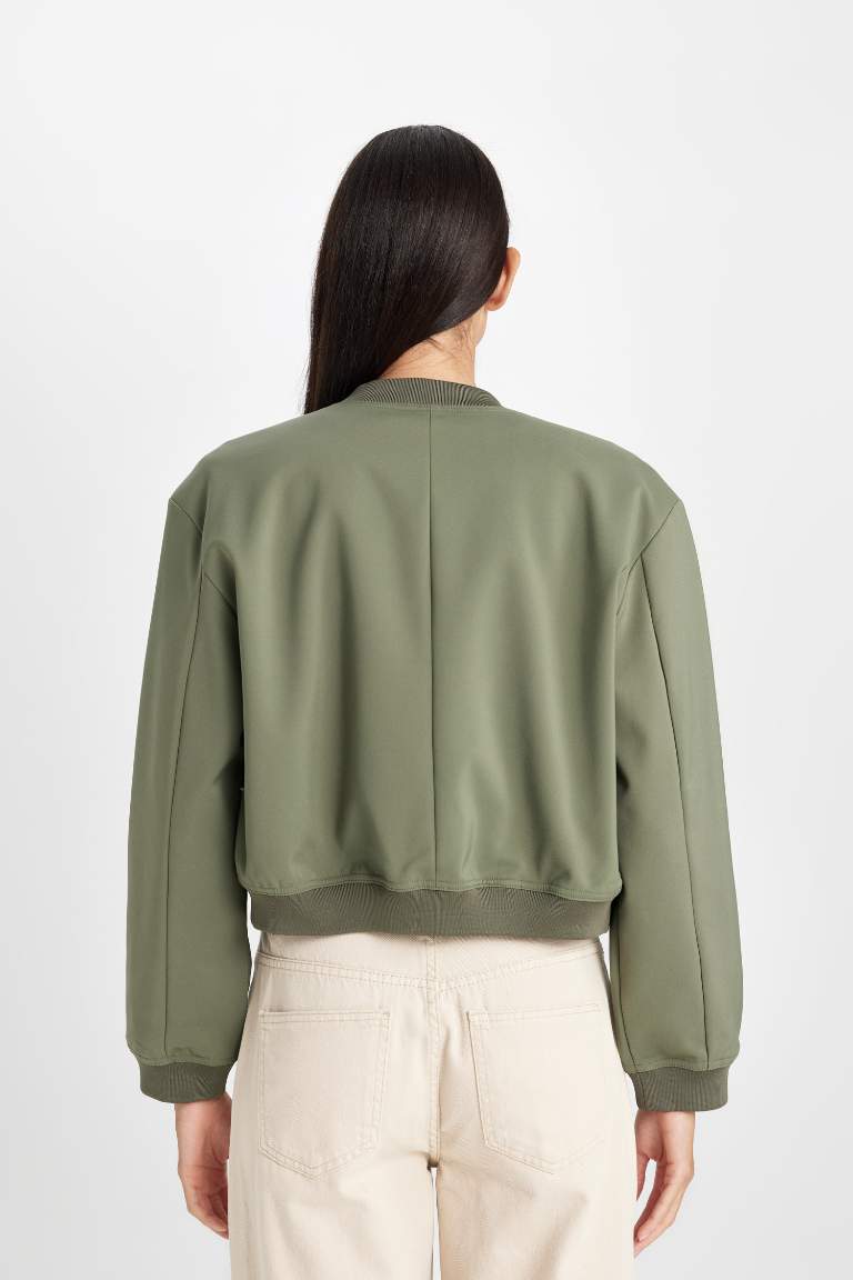 Crop Crew Neck Blazer