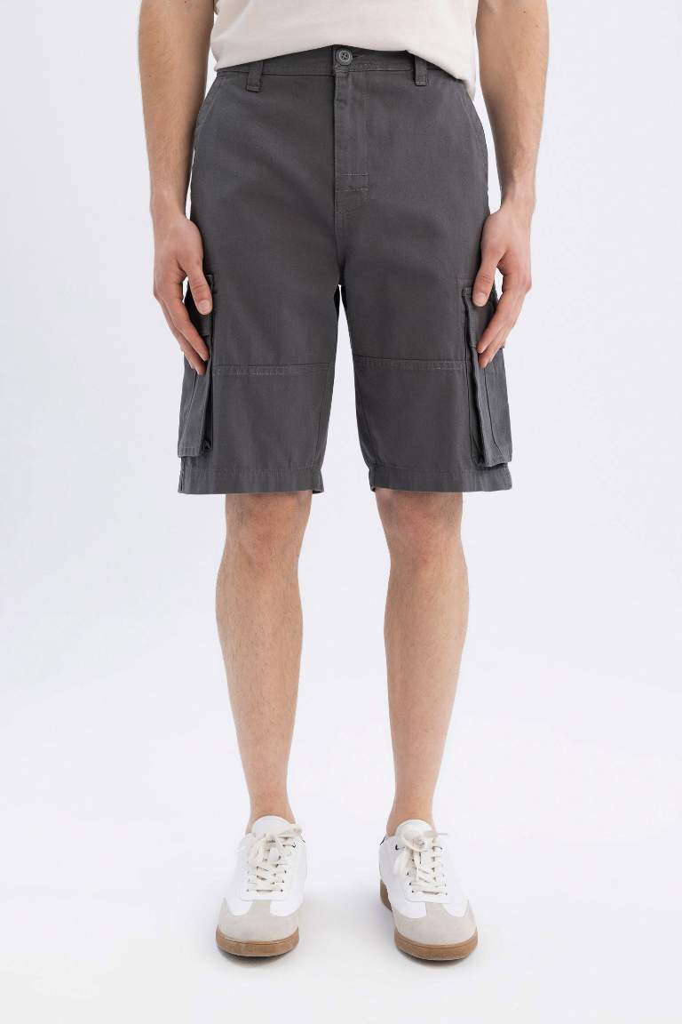 Cargo Fit Gabardine Regular Hem Bermuda