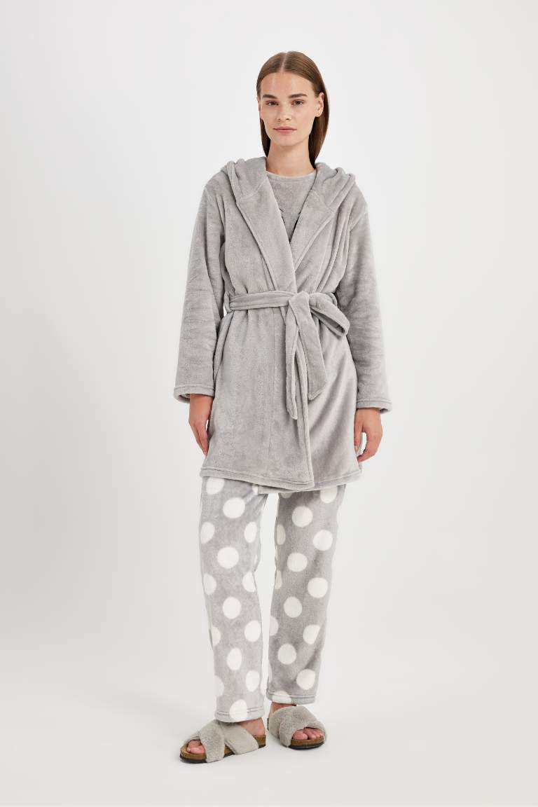 Fall in Love Regular Fit Welsoft Plush Robe