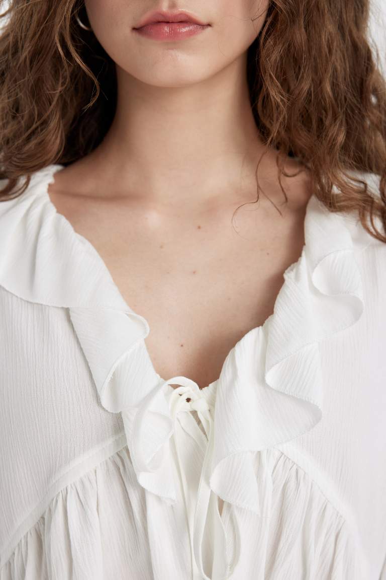 White WOMAN V-Neck Long Sleeve Blouse 3099982 | DeFacto