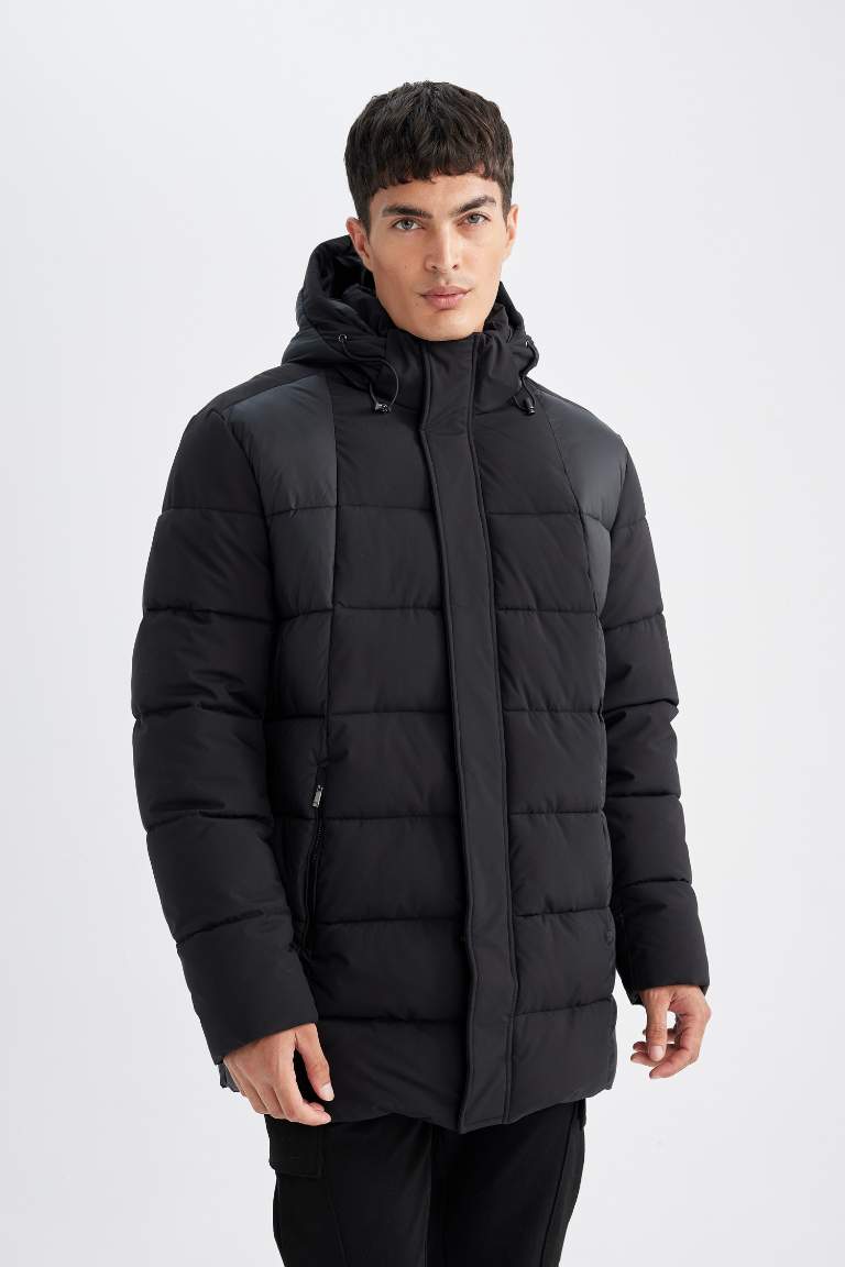 Manteau à capuche imperméable Coupe Slim avec doublure