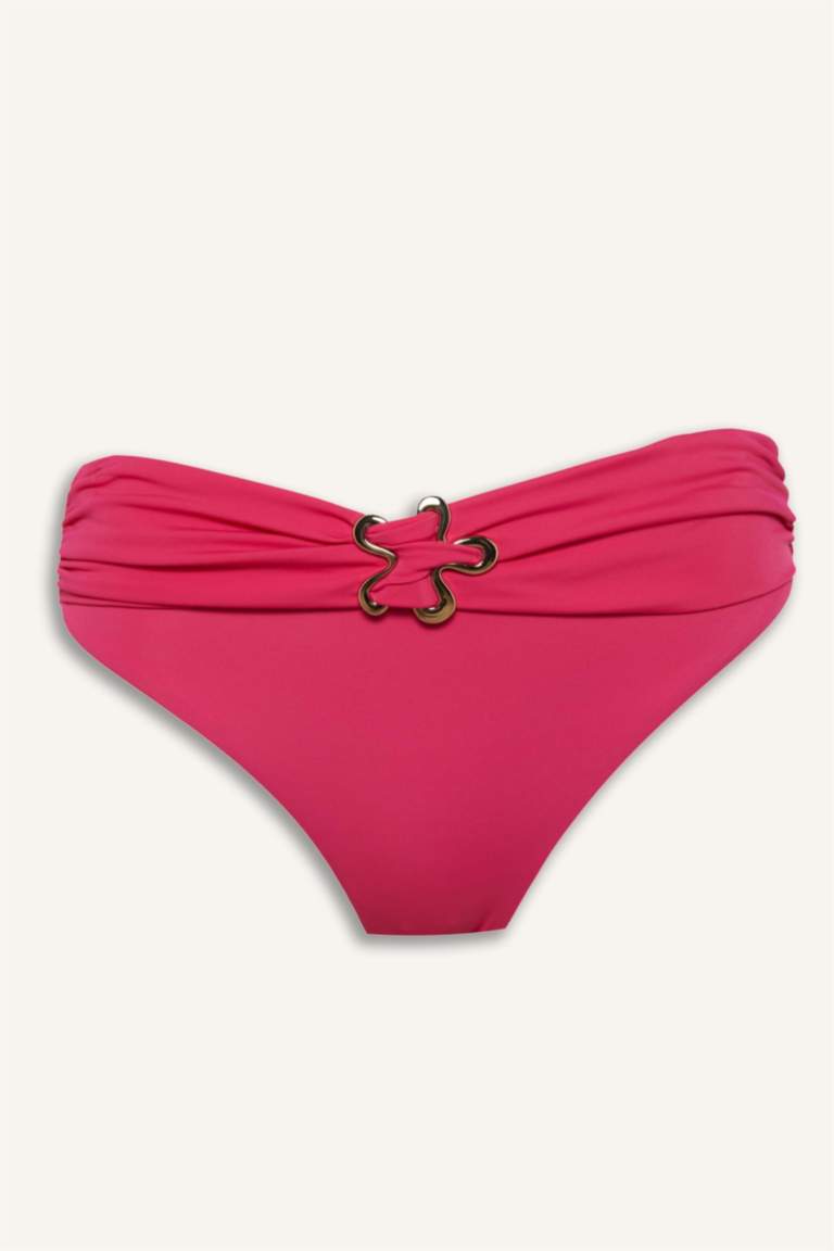 Ayje x DeFacto Tokalı Bikini Altı