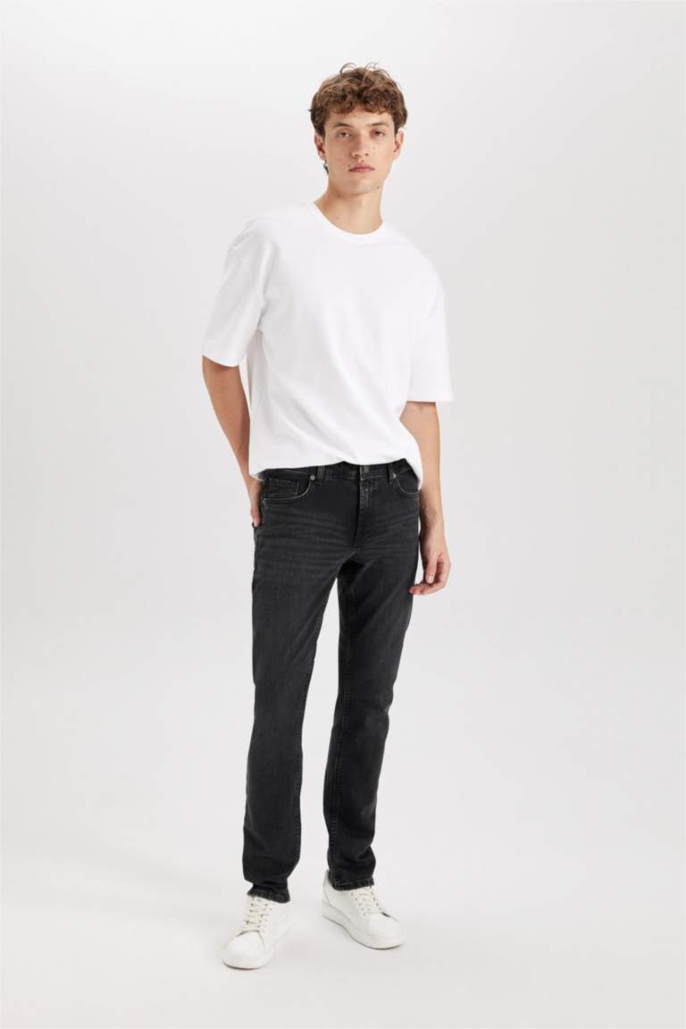 Pedro Slim Fit Dar Kalıp Normal Bel Dar Paça Jean Pantolon