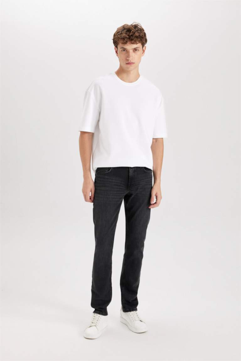 Pedro Slim Fit Dar Kalıp Normal Bel Dar Paça Jean Pantolon