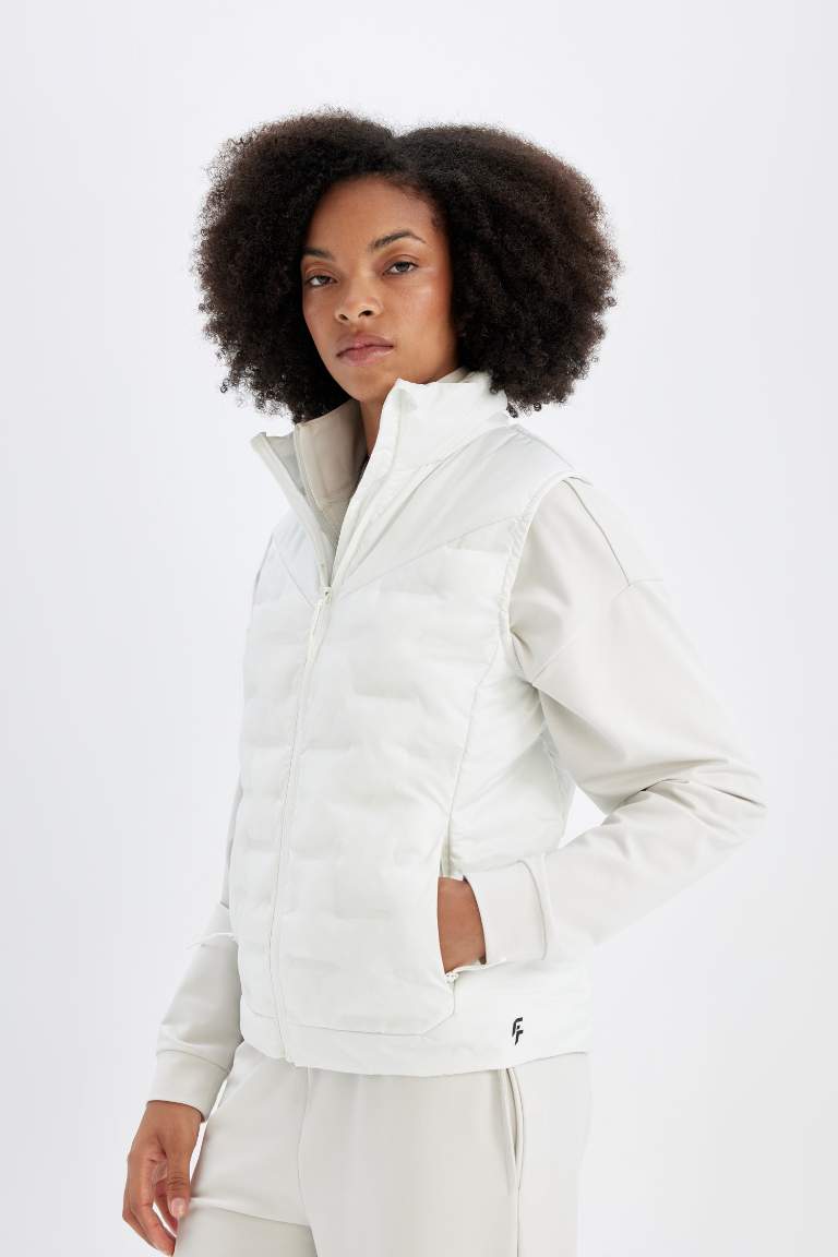 Gilet doudoune imperméable de DeFacto Fit