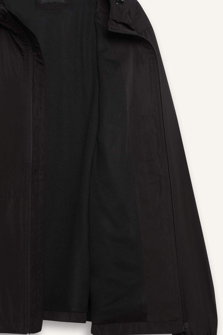 Su İtici Slim Fit Dar Kesim Kapüşonlu Fermuarlı Mevsimlik Baharlık Mont