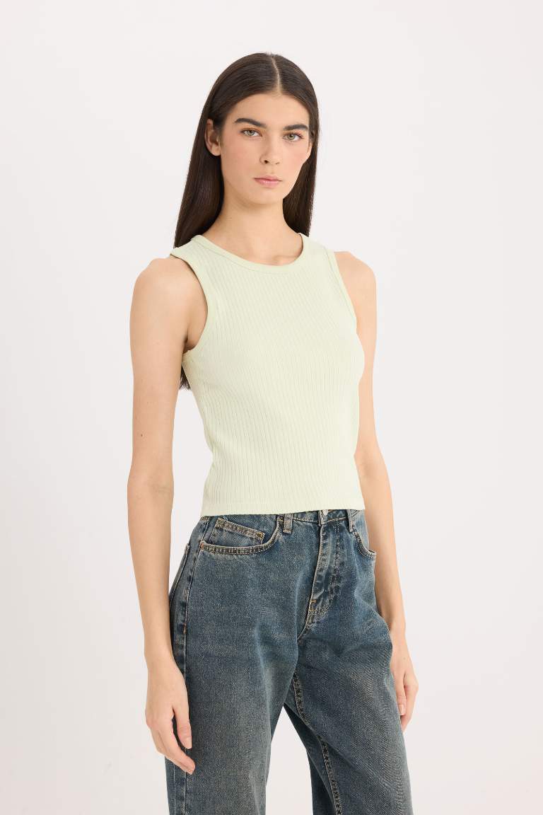 Slim Fit Camisole Halter Collar Sleeveless Tank Top