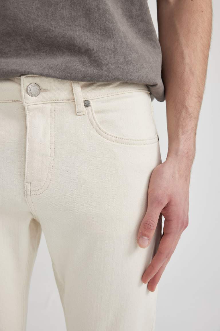 Jean Skinny Taille Normale Et Jambe Étroite