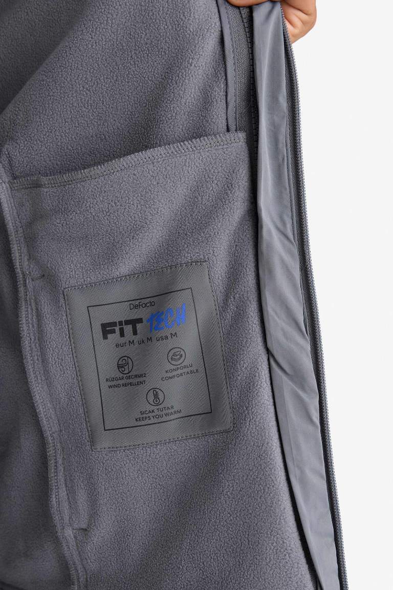 DeFactoFit Su İtici Regular Fit Kapüşonlu Fermuarlı Su Geçirmez Mont
