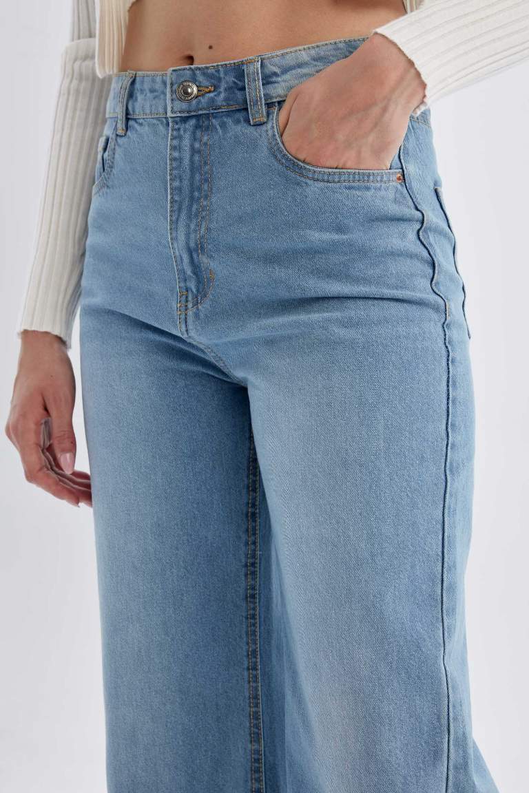 Pantalon Jean large taille haute style années 90 à effet délavé pour femme