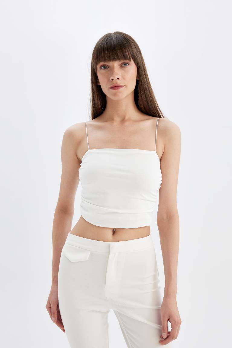 Slim Fit Strapless Crop Top