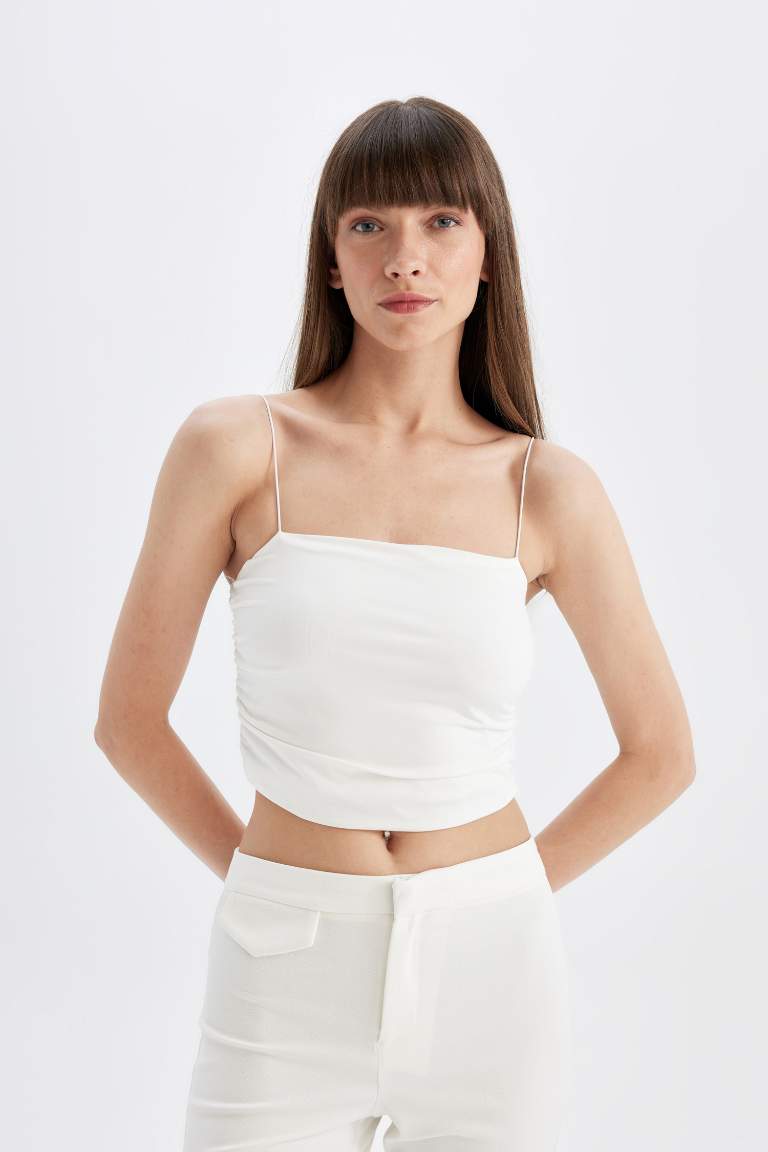 Slim Fit Strapless Crop Top