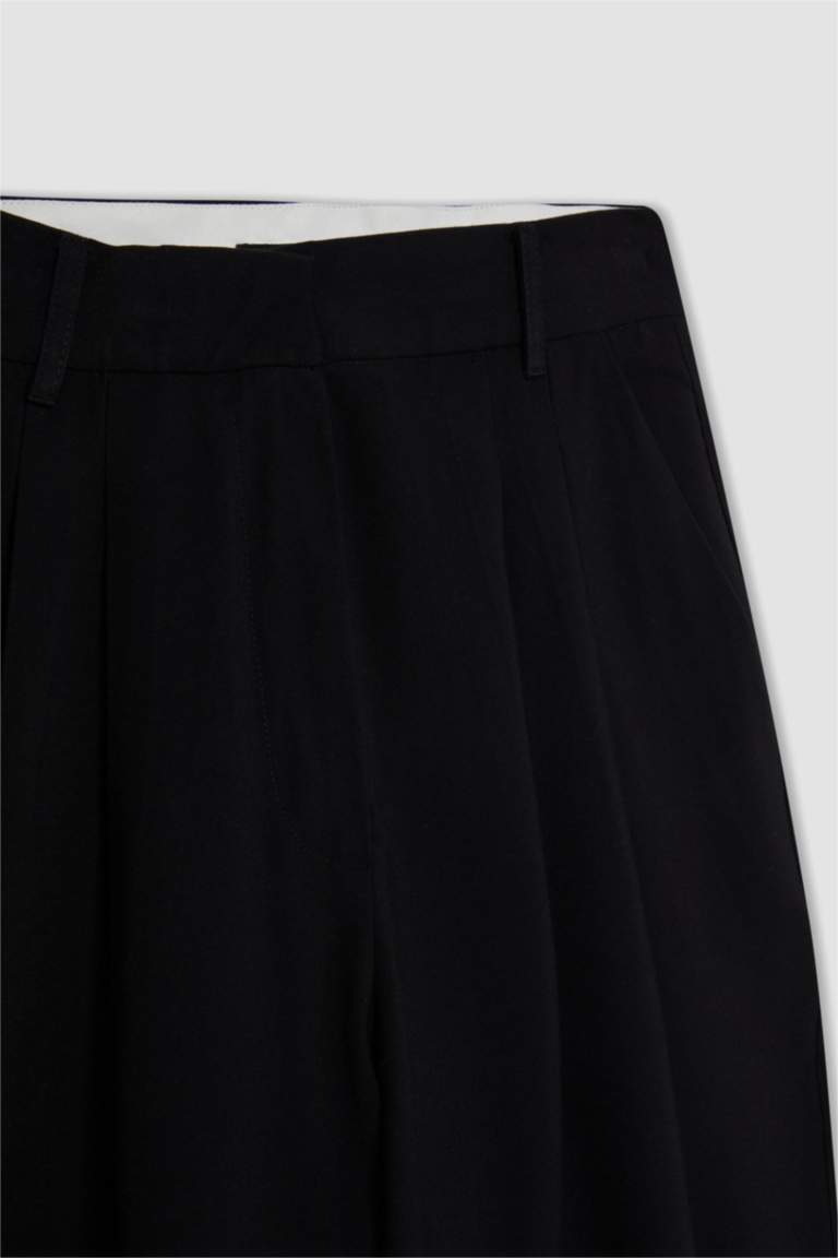 Wide Leg Trousers