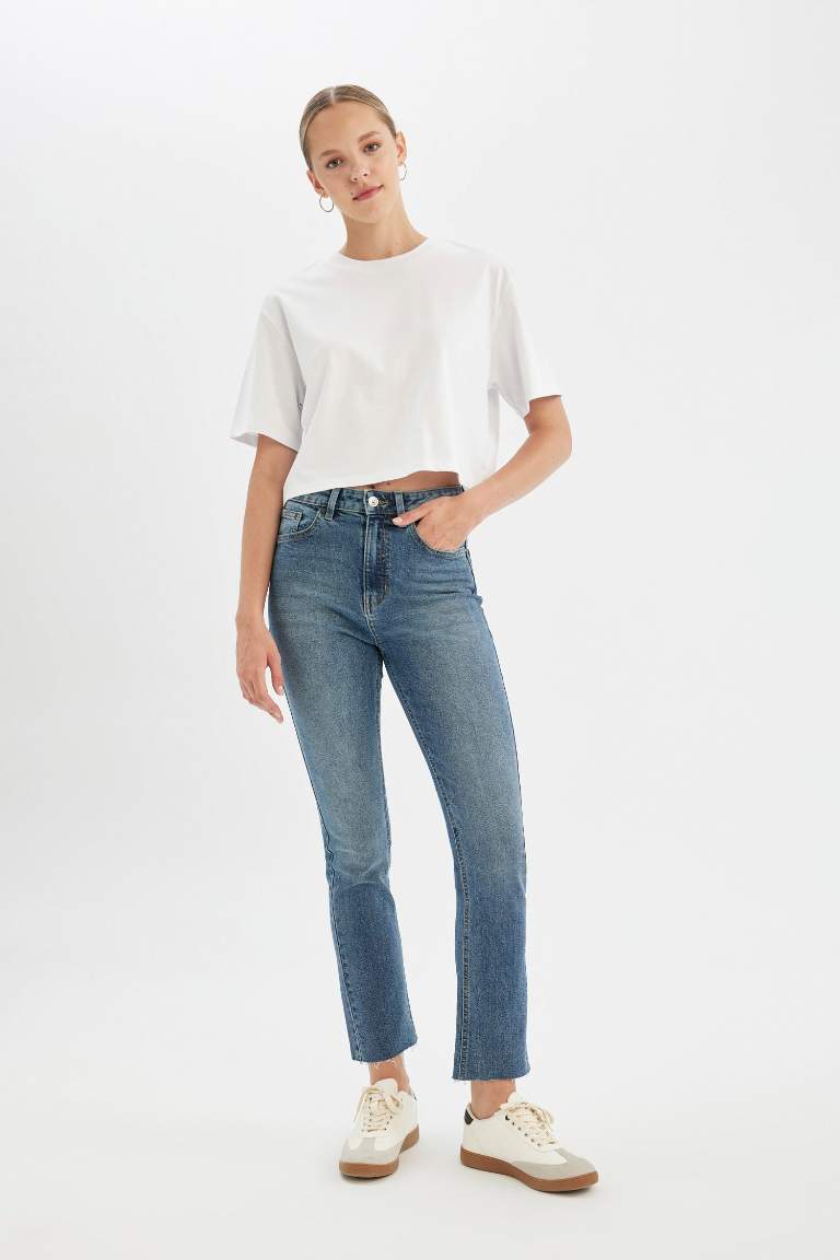 Mary Vintage Straight Fit Yüksek Bel Paça Ucu Kesik Bilek Boy Jean Yıkamalı Pantolon