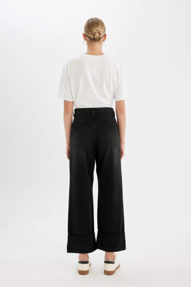 Relax Fit High Waist Ankle Length Jeans