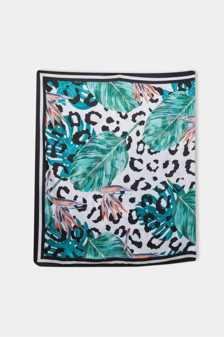 Woman Zebra Patterned Long Beach Skirt