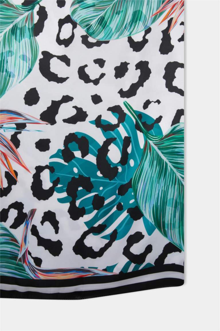 Woman Zebra Patterned Long Beach Skirt