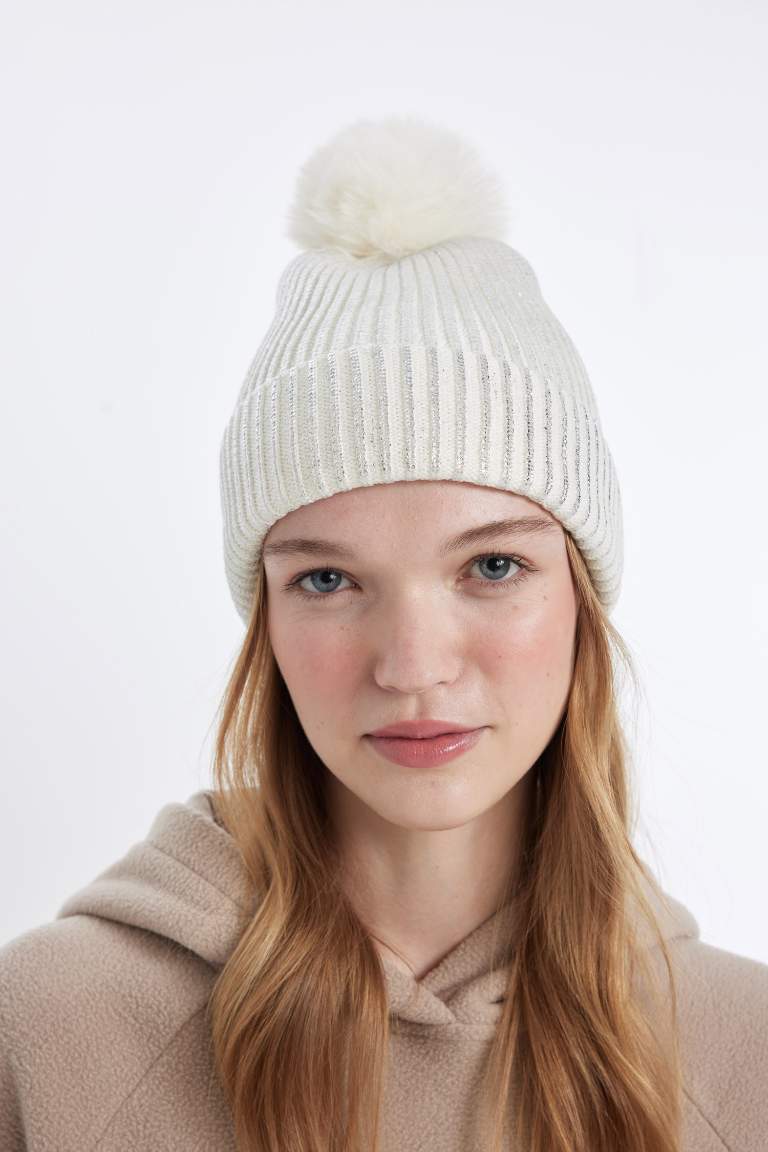 Woman Pompom Shiny Beanie