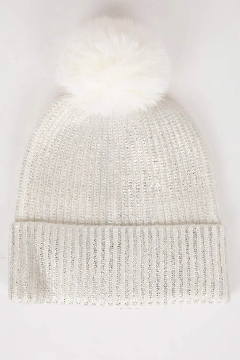 Woman Pompom Shiny Beanie