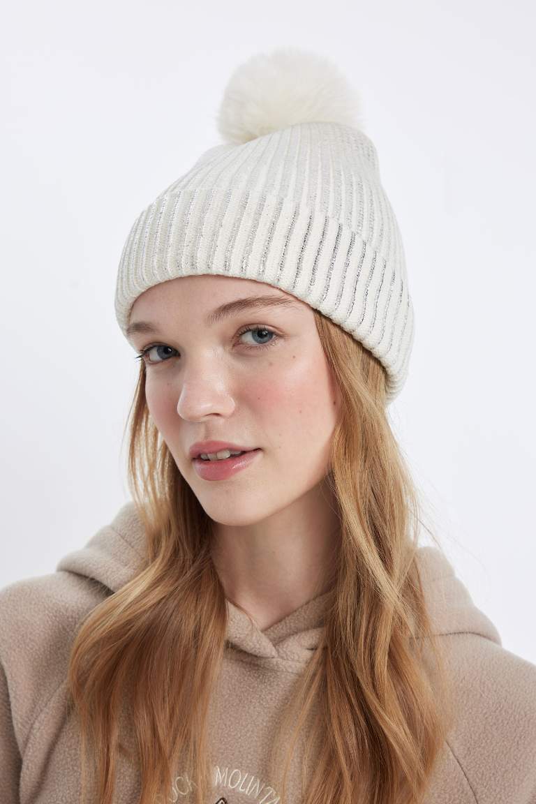 Woman Pompom Shiny Beanie