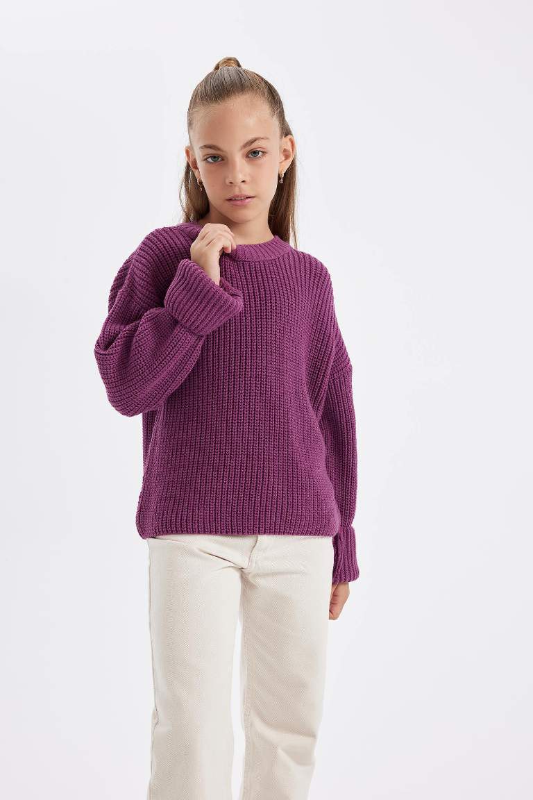 Girl Standard Fit Crew Neck Pullover