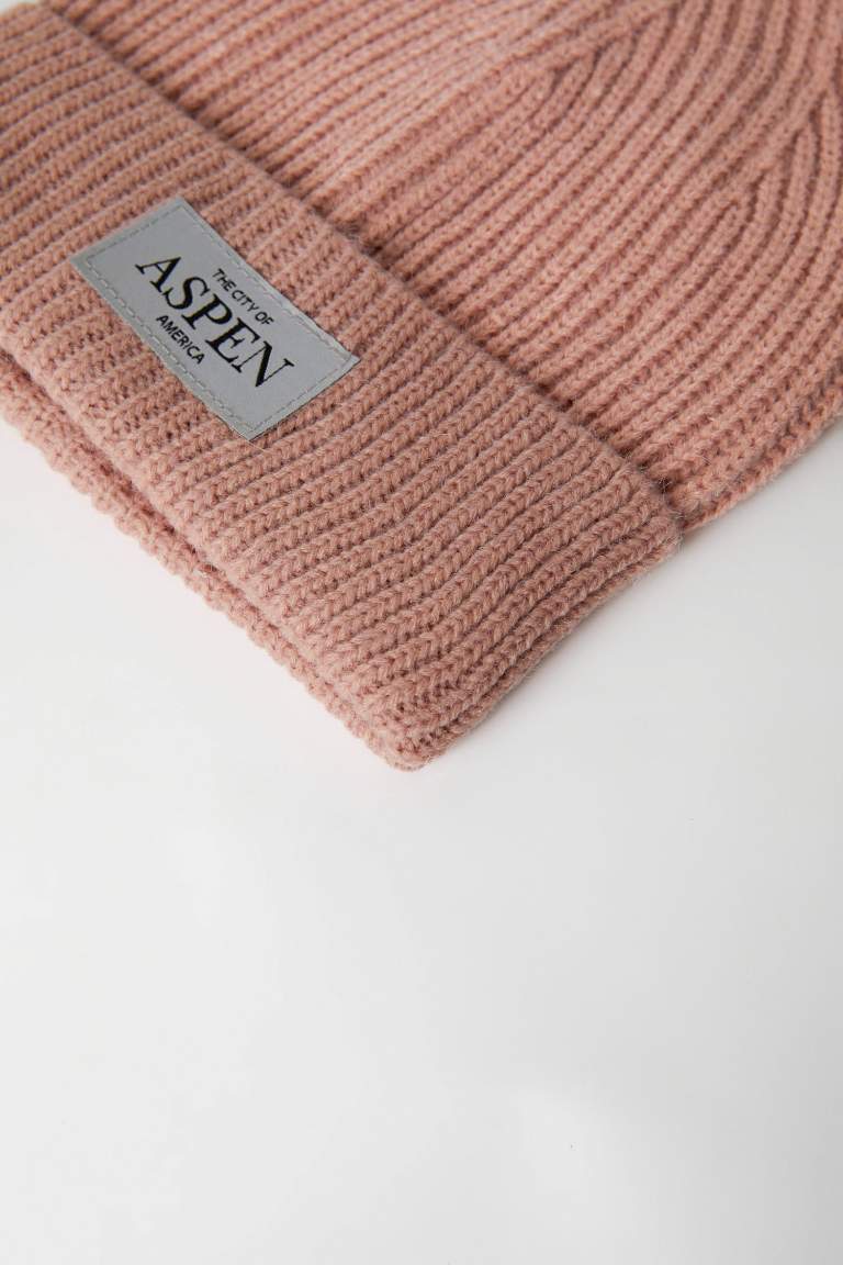 Woman City Themed Woven Labeled Beanie