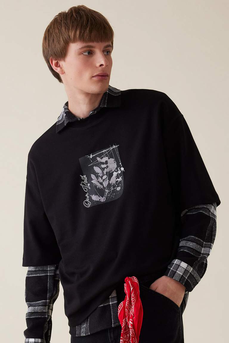 T-shirt noir Boxy manches courtes et col rond imprimé de Fleurs