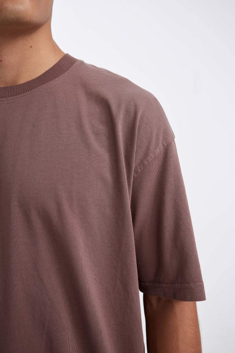 Oversize Fit Crew Neck T-Shirt