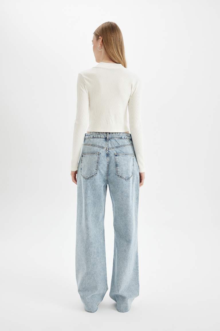 90's Wide Leg Ripped Detailed High Waist Washed Jeans