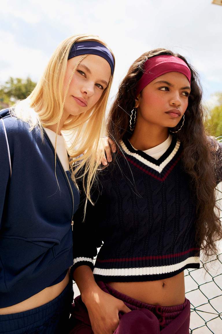 Regular Fit V Neck Knit Pullover