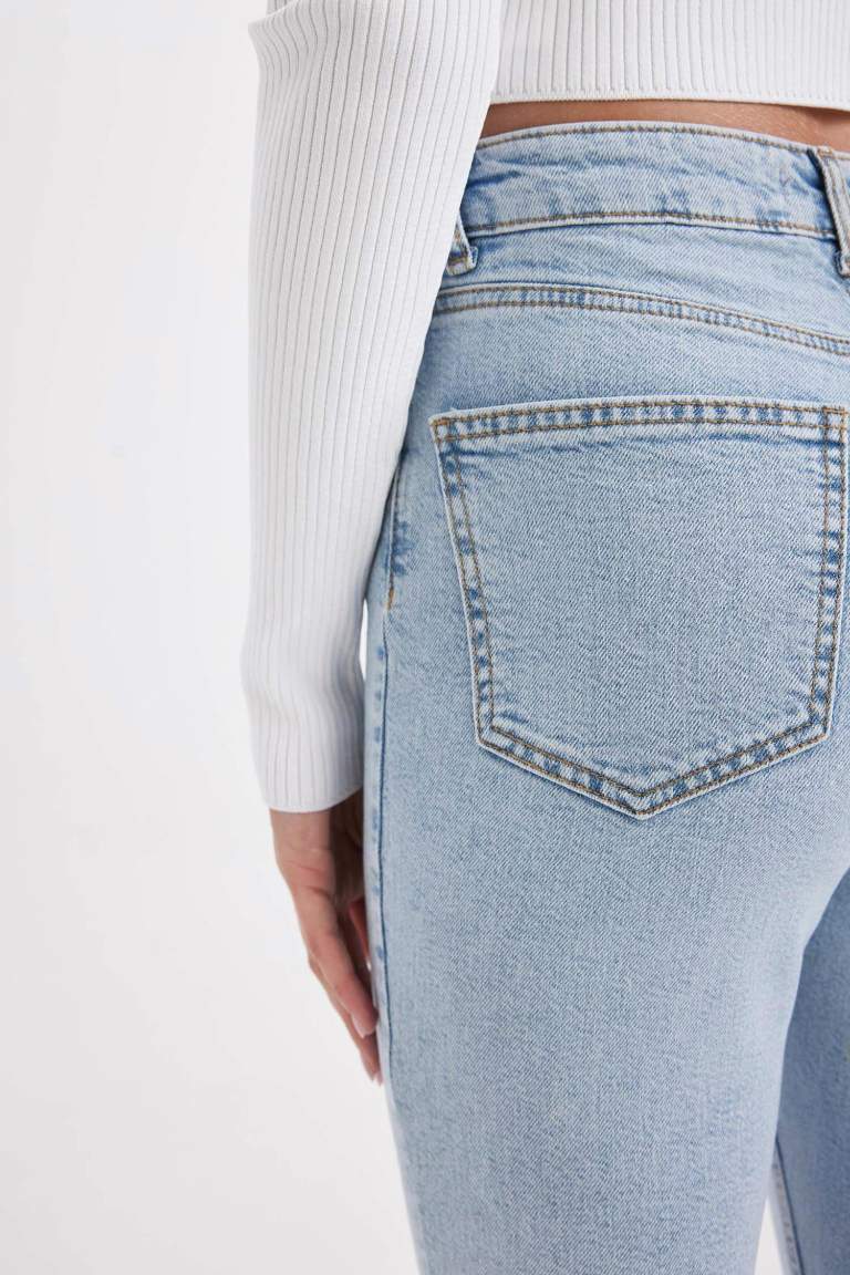 Mary Straight Leg High Waist Washed Jeans