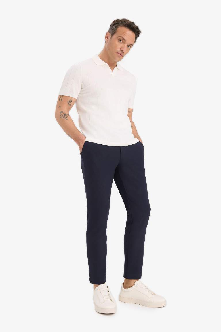Брюки Tailored Fit с прямыми штанинами, которые тянутся в любом направлении