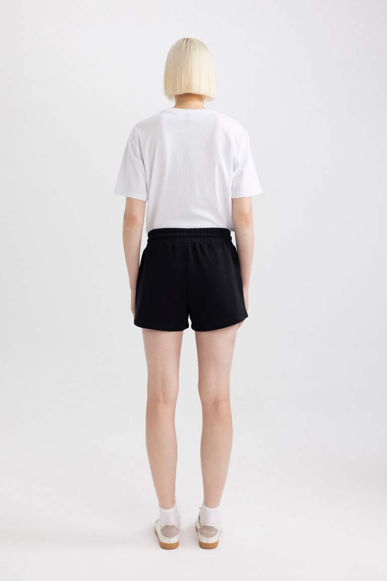 Short basique taille normale à Coupe régulière