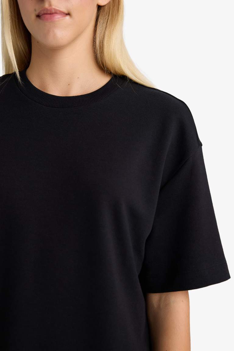 Oversize Geniş Kalıp Bisiklet Yaka Basic Düz Kısa Kollu Tişört
