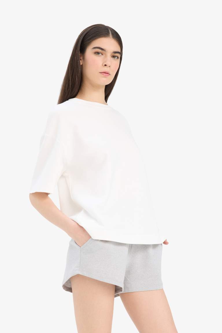 Oversize Geniş Kalıp Bisiklet Yaka Basic Düz Kısa Kollu Tişört