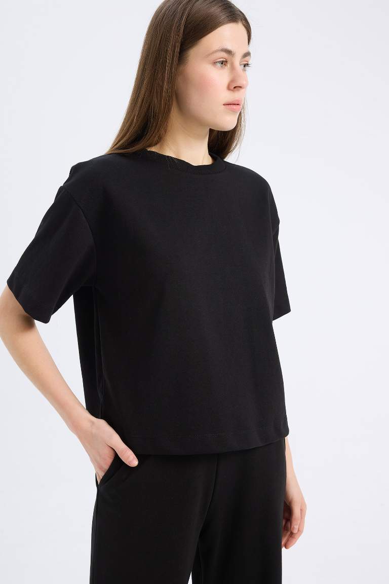 Relax Fit Crew Neck Basic Short Sleeve Black T-Shirt