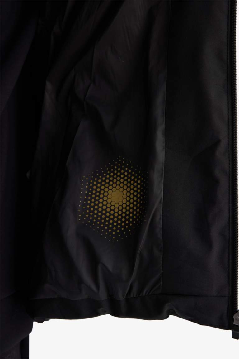 басып шығарылған бас киімді Пальто