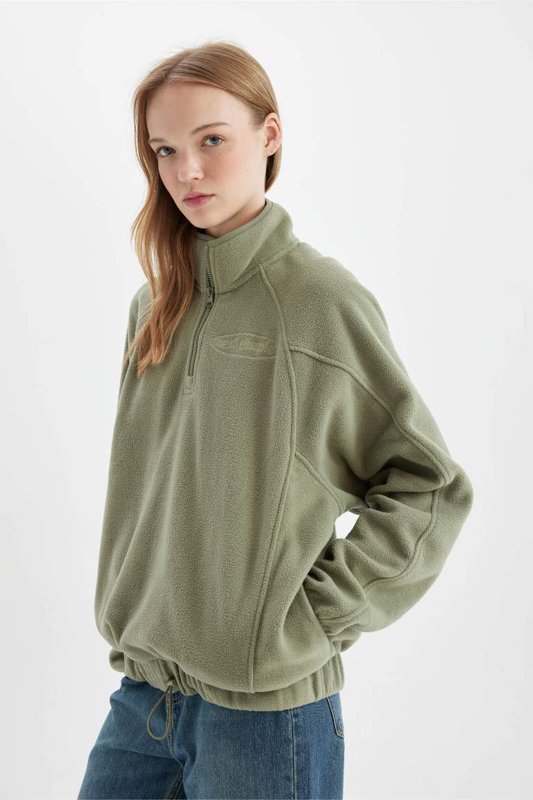 Regular Fit Fermuarlı Dik Yaka Baskılı Polar Sweatshirt