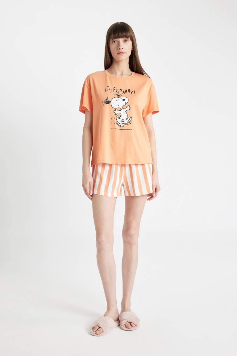 Fall in Love Snoopy 2 Piece Pajama Set